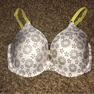 Victorias Secret Lined Perfect Coverage Tshirt Bra
